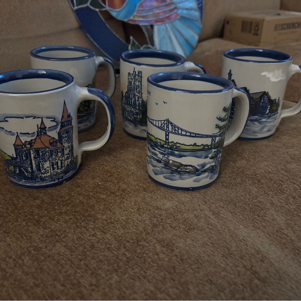 (5) Louisville Stoneware Pottery Blue and White Ceramic Mug Set - Picture 2 of 3